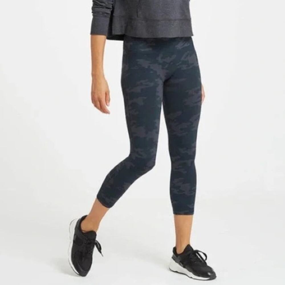 Spanx Camo Cropped Leggings Activewear Athleisure Travel Lounge Womens Medium